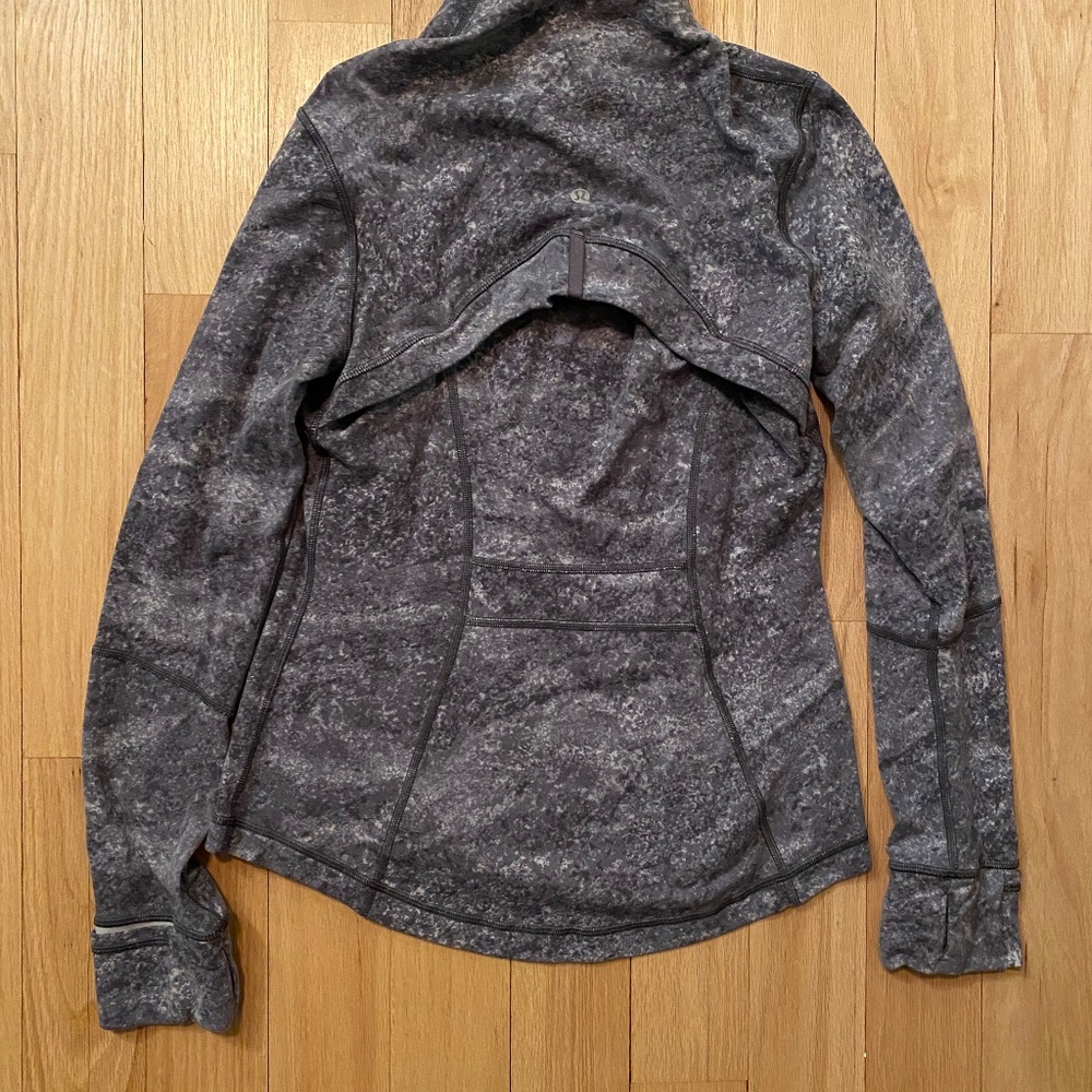 Lululemon jacket - Picture 4 of 4